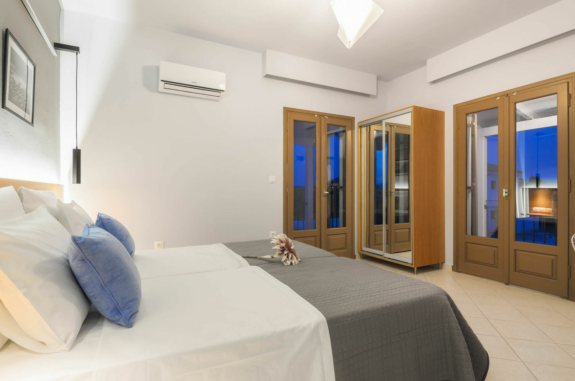 Melograno Villas Ambelokipoi  ภายนอก รูปภาพ